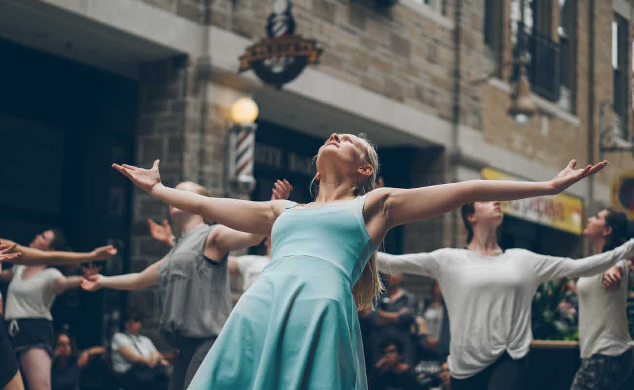 photo-1499720843949-d9e6f318dca0 (1)